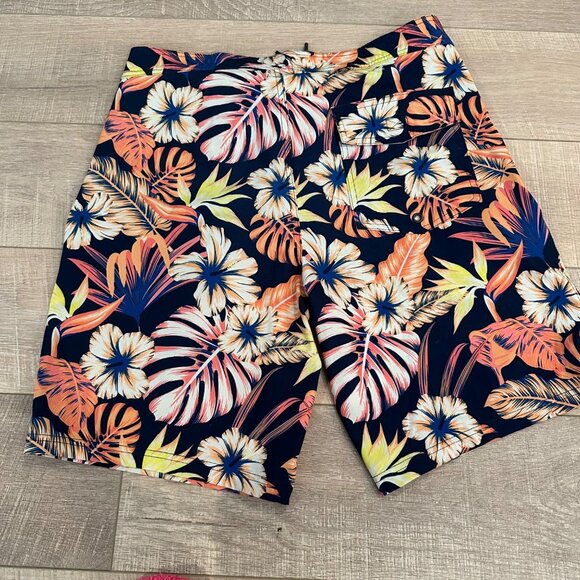 NO BOUNDARIES MENS TROPICAL FLORAL SWIM TRUNKS SIZE 32 - Picture 5 of 5